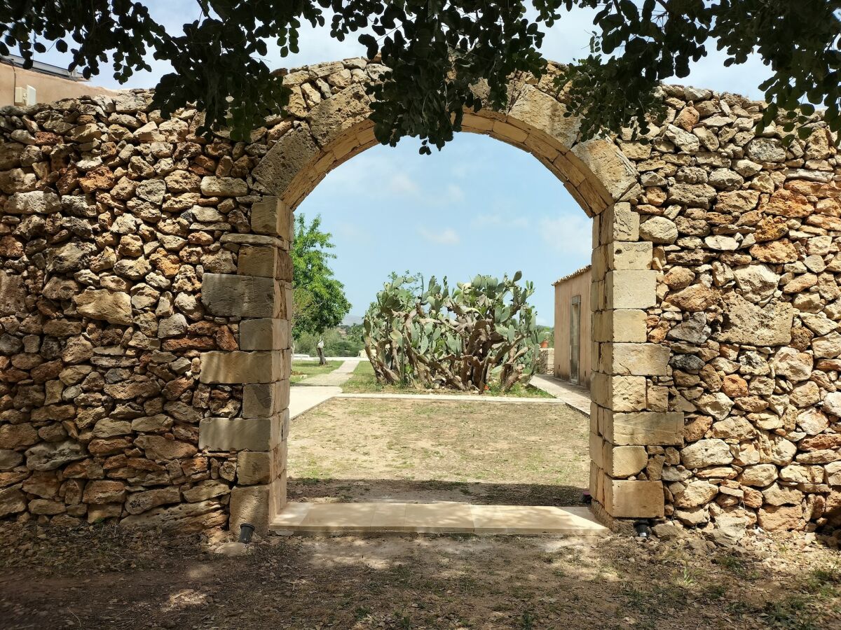 Farmhouse Farmhouse in Noto with Pool and Garden - Outdoor photo 2