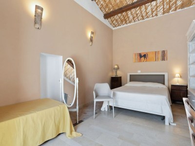 Farmhouse Farmhouse in Noto with Pool and Garden - Features photo 26