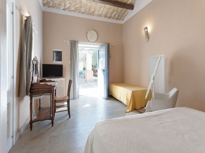 Farmhouse Farmhouse in Noto with Pool and Garden - Features photo 30