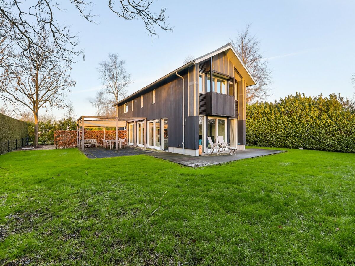 Holiday house Familienhaus in Grou am Wassersport - Outdoor photo 3