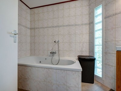 Holiday house Bauernhaus in Suwald mit Whirlpool - Features photo 29