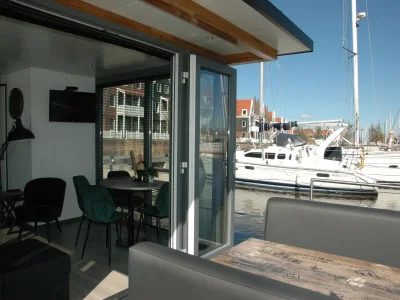 House boat Boot in Volendam nahe Museum in Katwoude - House boat