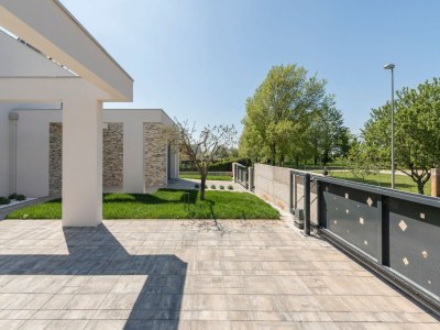 Holiday house Villa in Novigrad mit Pool und Meerblick - Outdoor photo 39