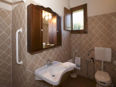 Farmhouse Tuscan Hilltop Farm Stay - Features photo 24