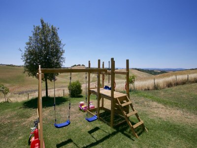 Farmhouse Tuscan Hilltop Farm Stay - Outdoor photo 35