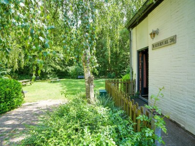 Holiday house Holiday Home in Ulestraten with Forest - Outdoor photo 8