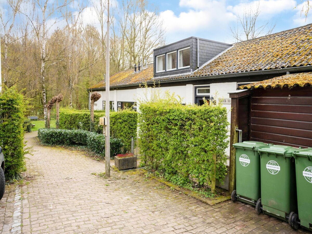Holiday house Spacious Group Getaway with Garden - Outdoor photo 4