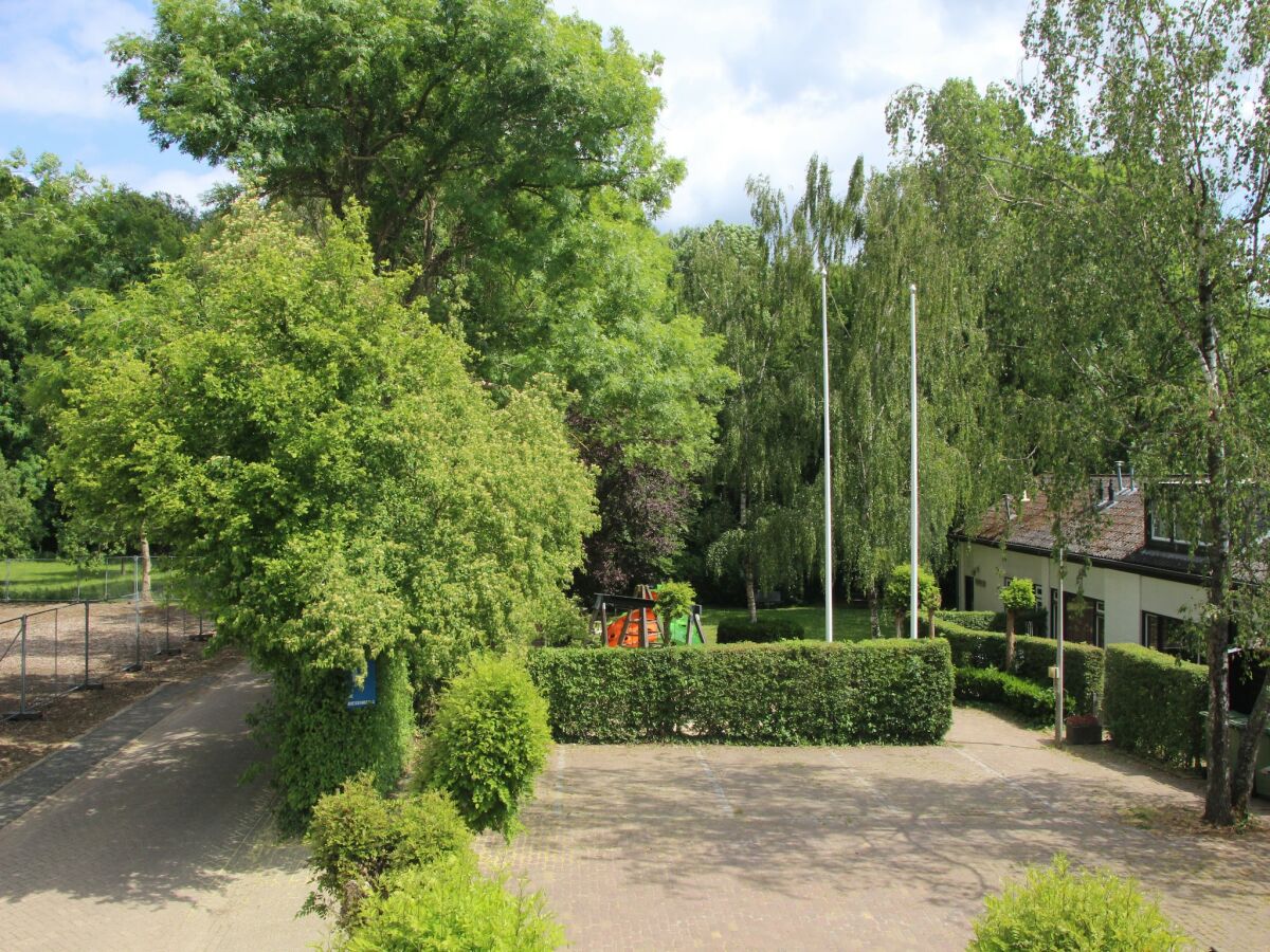 Holiday house Spacious Group Getaway with Garden - Outdoor photo 5