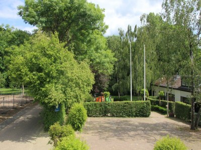Holiday house Spacious Group Getaway with Garden - Outdoor photo 5