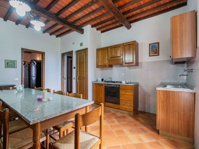 Farmhouse Spacious Tuscany Retreat - Features photo 24