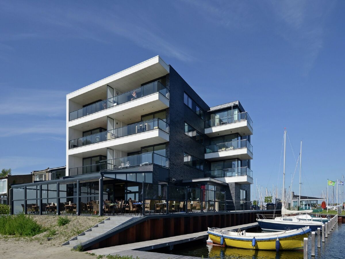 Apartment Apartment in Veere with Lake Views & Marina - Outdoor photo 2
