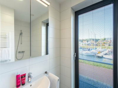 Apartment Apartment in Kamperland with Marina Views - Features photo 11