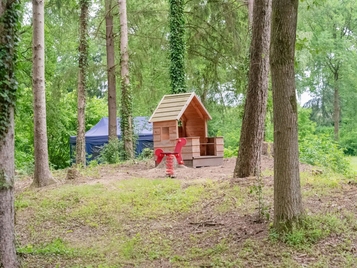 Holiday house Chalet im Wald mit Pool - Outdoor photo 4