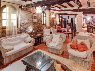 Holiday house Rustikales Ferienhaus in Tolva nahe Mont Rebei See - Features photo 8
