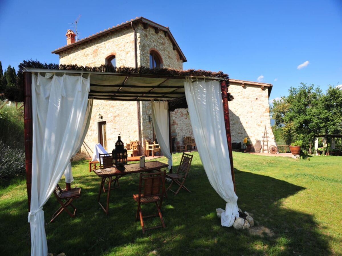 Holiday house Apartment with pool, Rignano - Outdoor photo 5