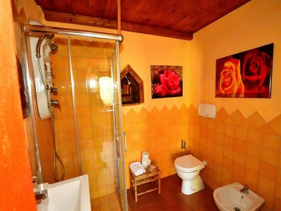Holiday house Apartment with pool, Rignano - Features photo 24