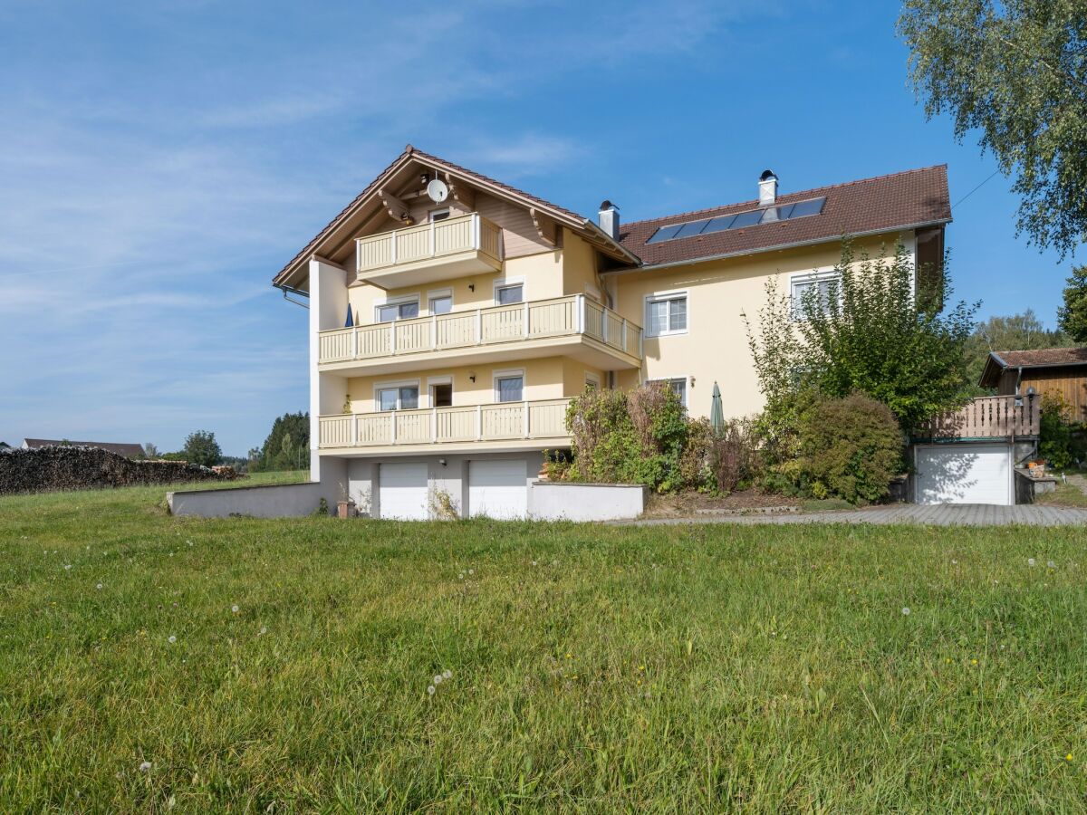 Apartment Liebevoll eingerichtete Ferienwohnung in Viechtach - Outdoor photo 3