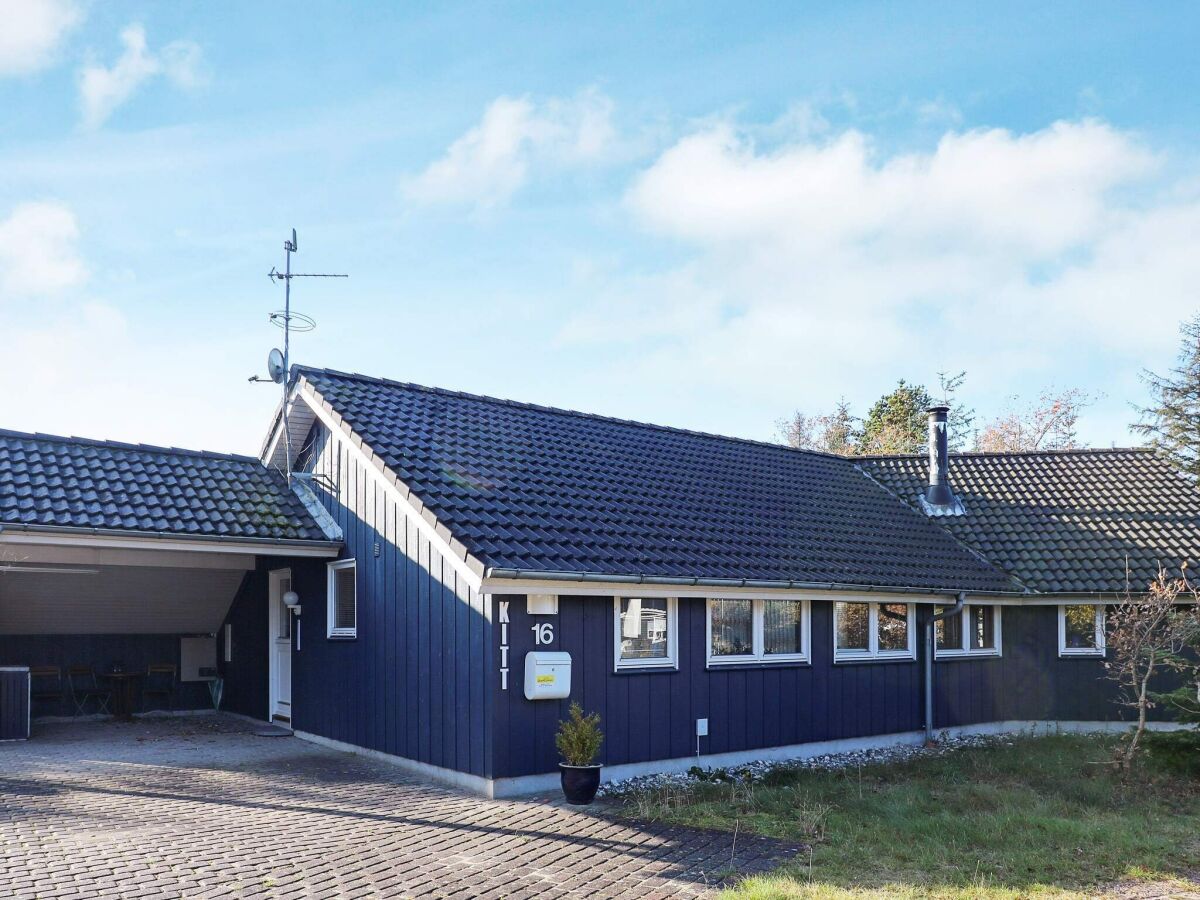 Holiday house 10 person holiday home in Hadsund
