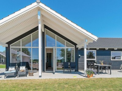 Holiday house 10 person holiday home in Hasselberg - Outdoor photo 4