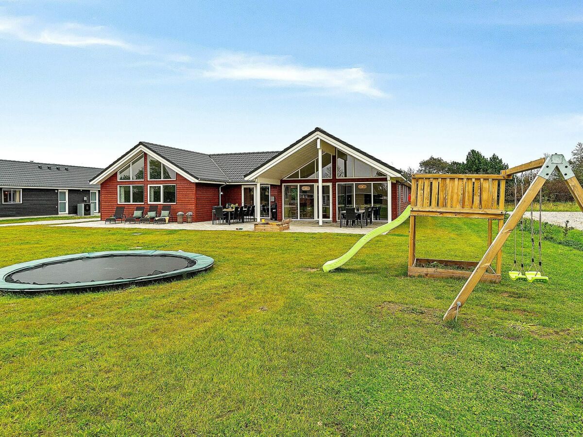 Holiday house Luxurioses Refugium mit Pool -- By Traum Ferienwohnungen - Outdoor photo 2