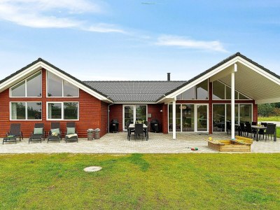 Holiday house Luxurioses Refugium mit Pool -- By Traum Ferienwohnungen - Holiday house