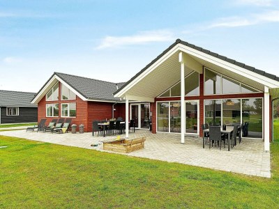 Holiday house Luxurioses Refugium mit Pool -- By Traum Ferienwohnungen - Outdoor photo 35
