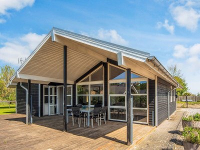 Holiday house Luxury Beach House with Spa - By Traum Ferienwohnungen - Holiday house