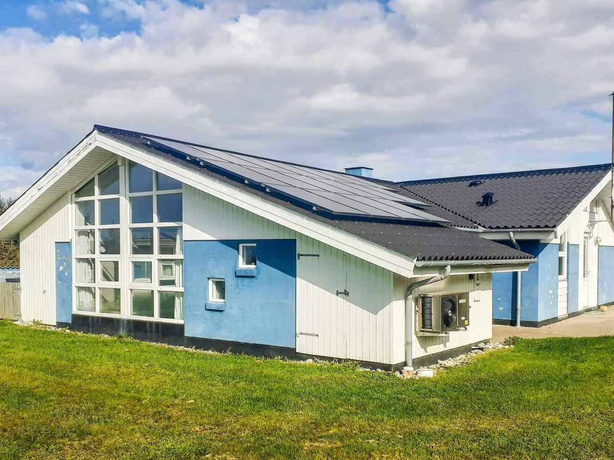 Holiday house 12 person holiday home in Vestervig-By Traum