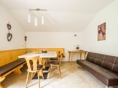 Apartment Apartment in Hainzenberg near Ski Lift - Features photo 8