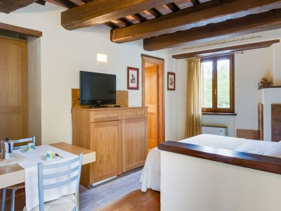 Holiday house Apartment in Umbria with Pool & Nature Views - Features photo 11