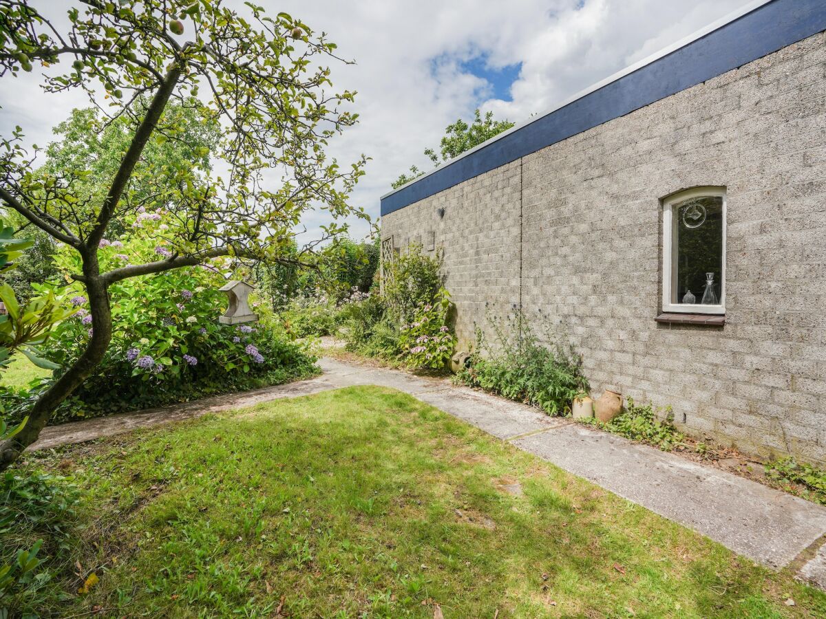 Bungalow Bungalow in Landgraaf mit Terrasse - Outdoor photo 5
