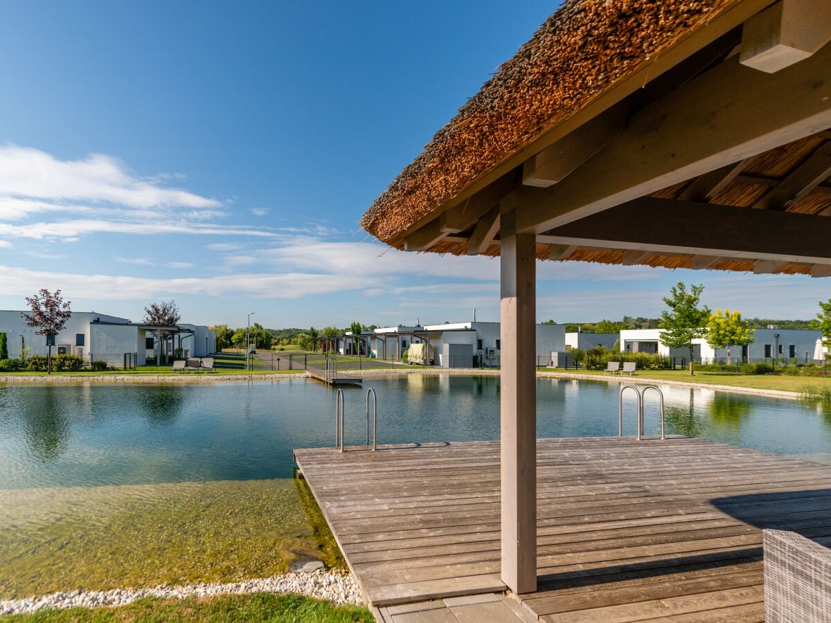 Apartment Apartment in Zsira near Thermal Spa - Outdoor photo 2