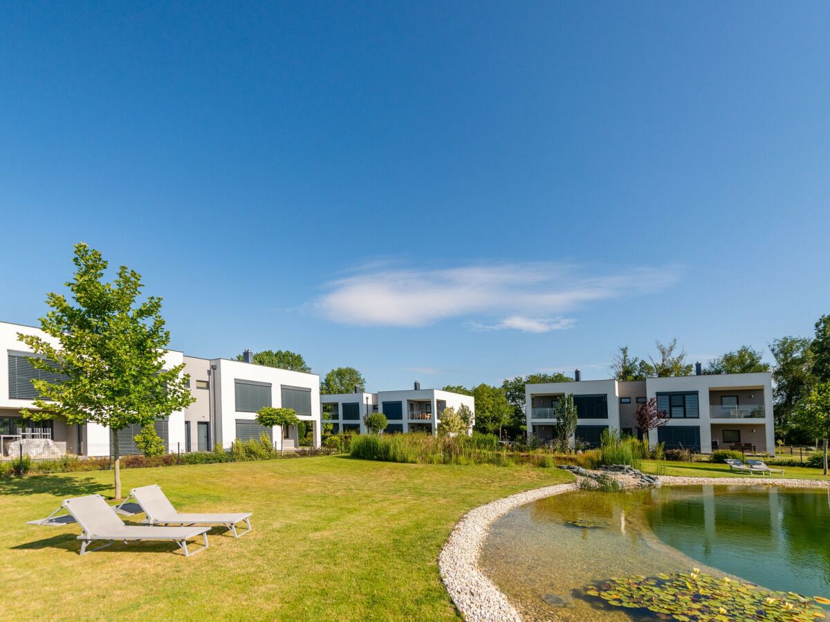Apartment Apartment in Zsira near Thermal Spa - Outdoor photo 3