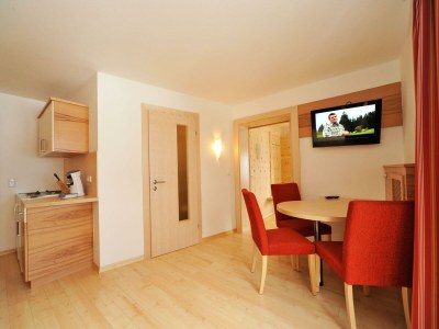 Holiday room Appartement mit Blick auf die Berge - Features photo 38