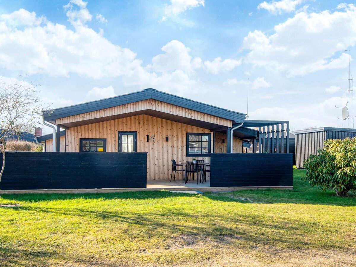 Holiday house Renovated Beach House - By Traum Ferienwohnungen