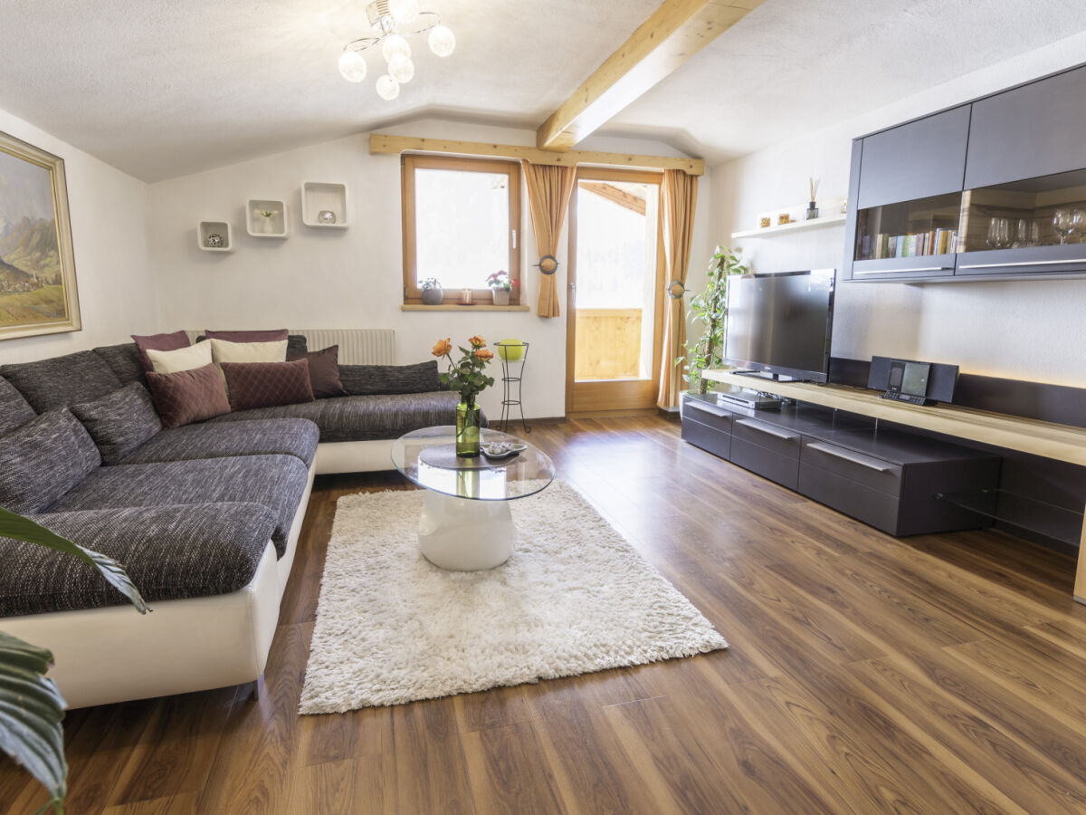 Holiday apartment Hildegard Pedevilla - Outdoor photo 2
