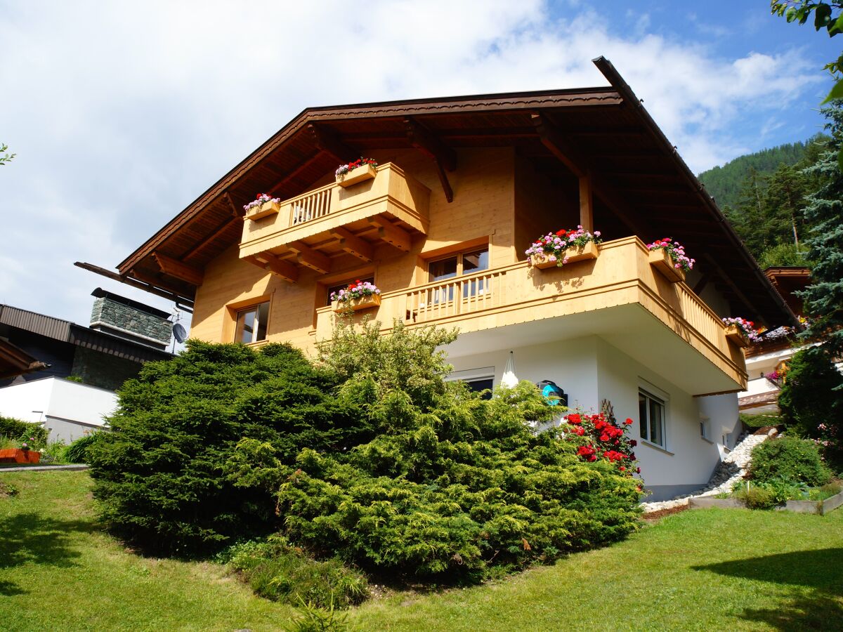 Holiday apartment Hildegard Pedevilla - Outdoor photo 3