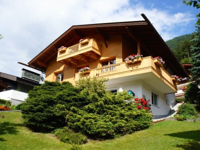 Holiday apartment Hildegard Pedevilla - Outdoor photo 3