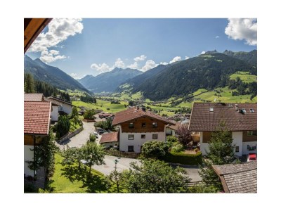 Holiday apartment Hildegard Pedevilla - Outdoor photo 6