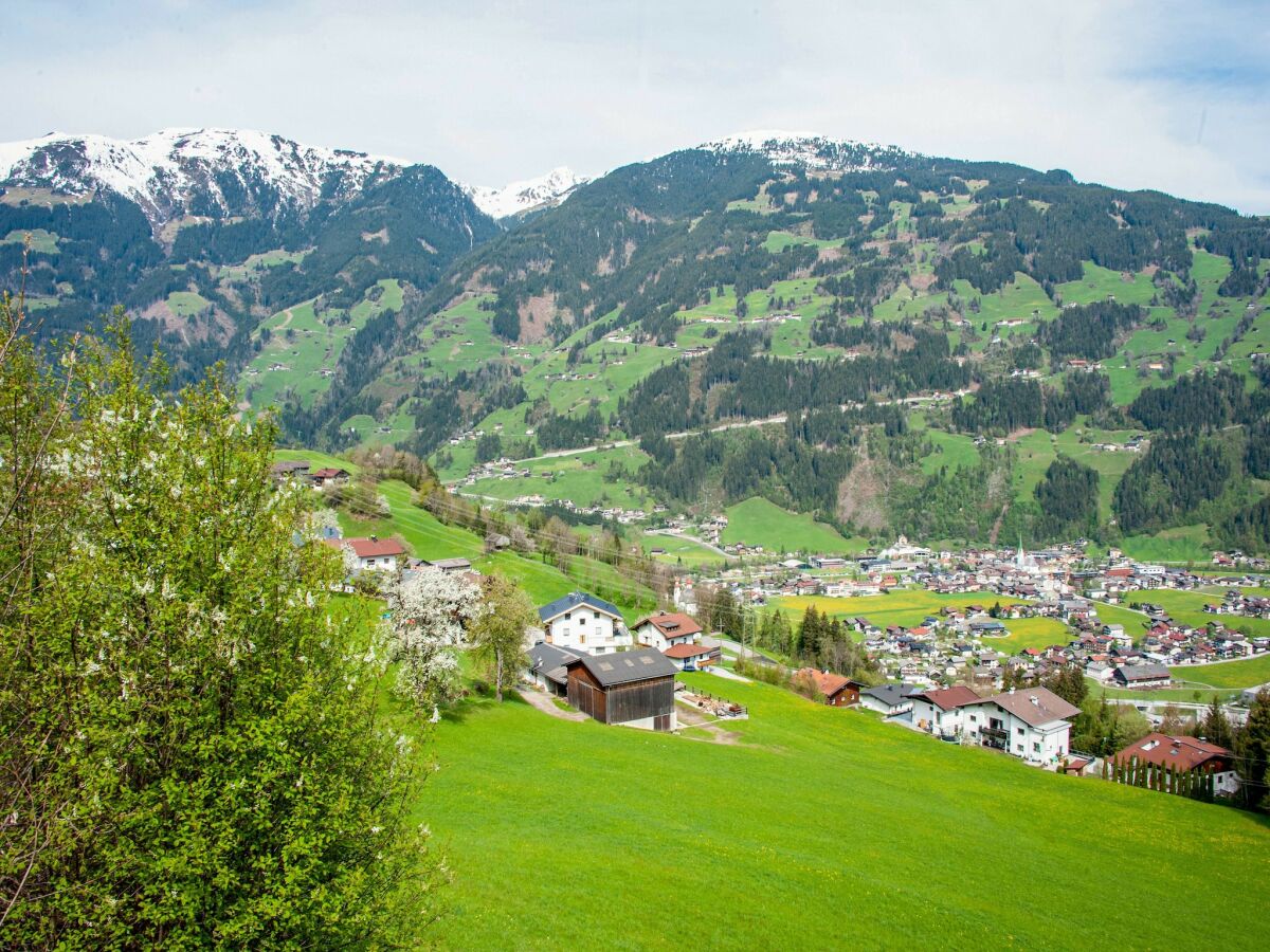 Apartment Wohnung in Hainzenberg am Skilift - Outdoor photo 2
