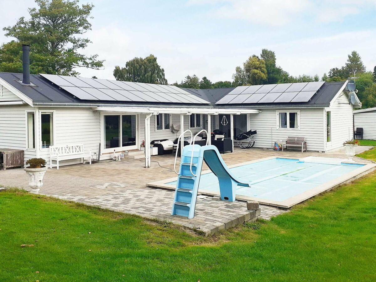 Holiday house 10-Personen-Haus in Rødvig Stevns - Outdoor photo 2