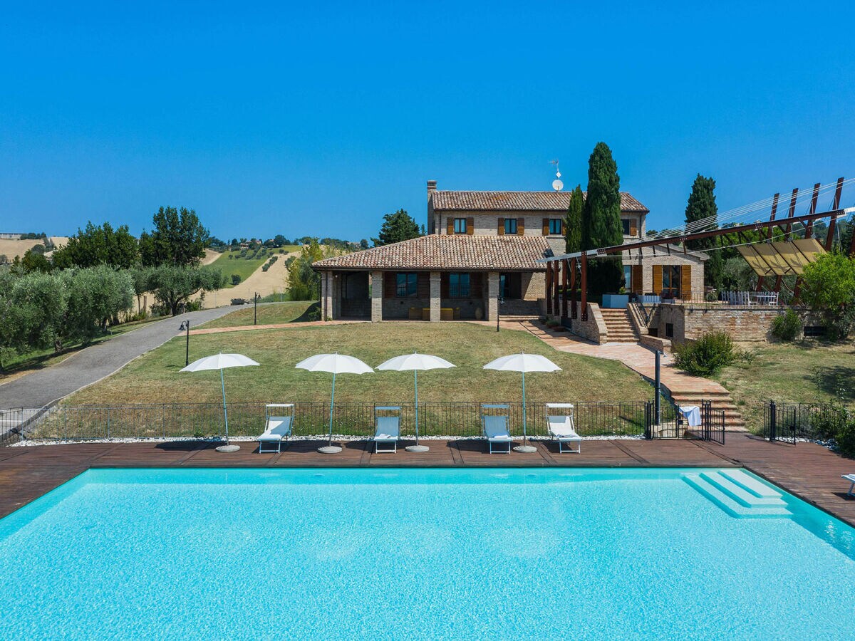 Villa Villa Monica