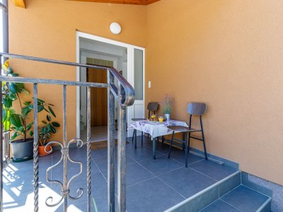 Apartment Vanessa II with  Pool - Outdoor photo 8