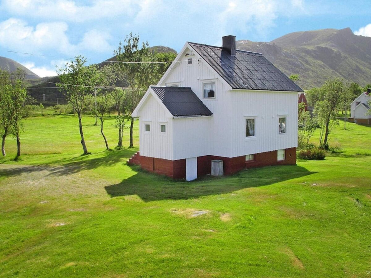 Holiday house 7 Personen Ferienhaus in Bøstad-By Traum - Outdoor photo 2