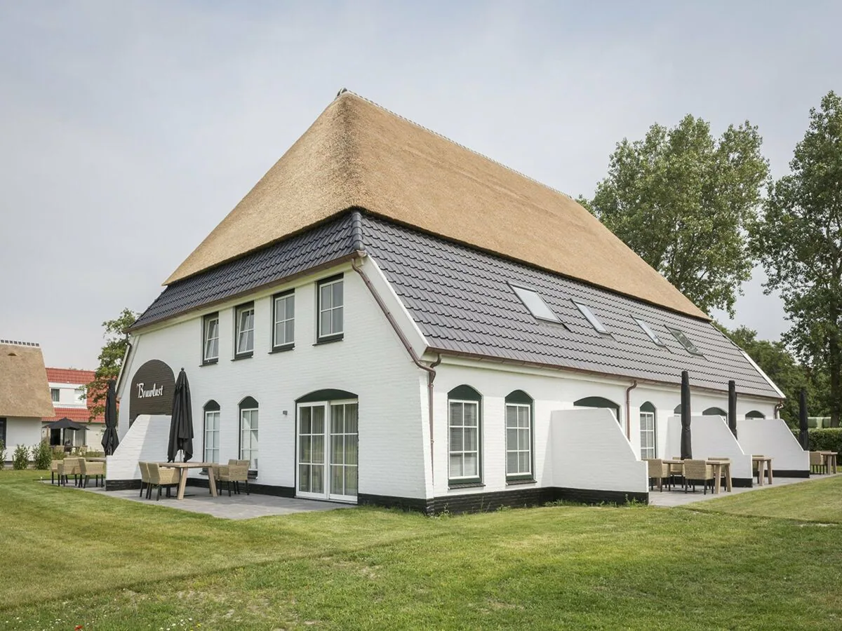 Farmhouse Apartment in De Cocksdorp near Beach