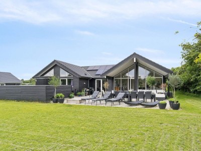 Holiday house Luxurioser Ruckzug mit Pool -- By Traum Ferienwohnungen in Jægerspris - Holiday house