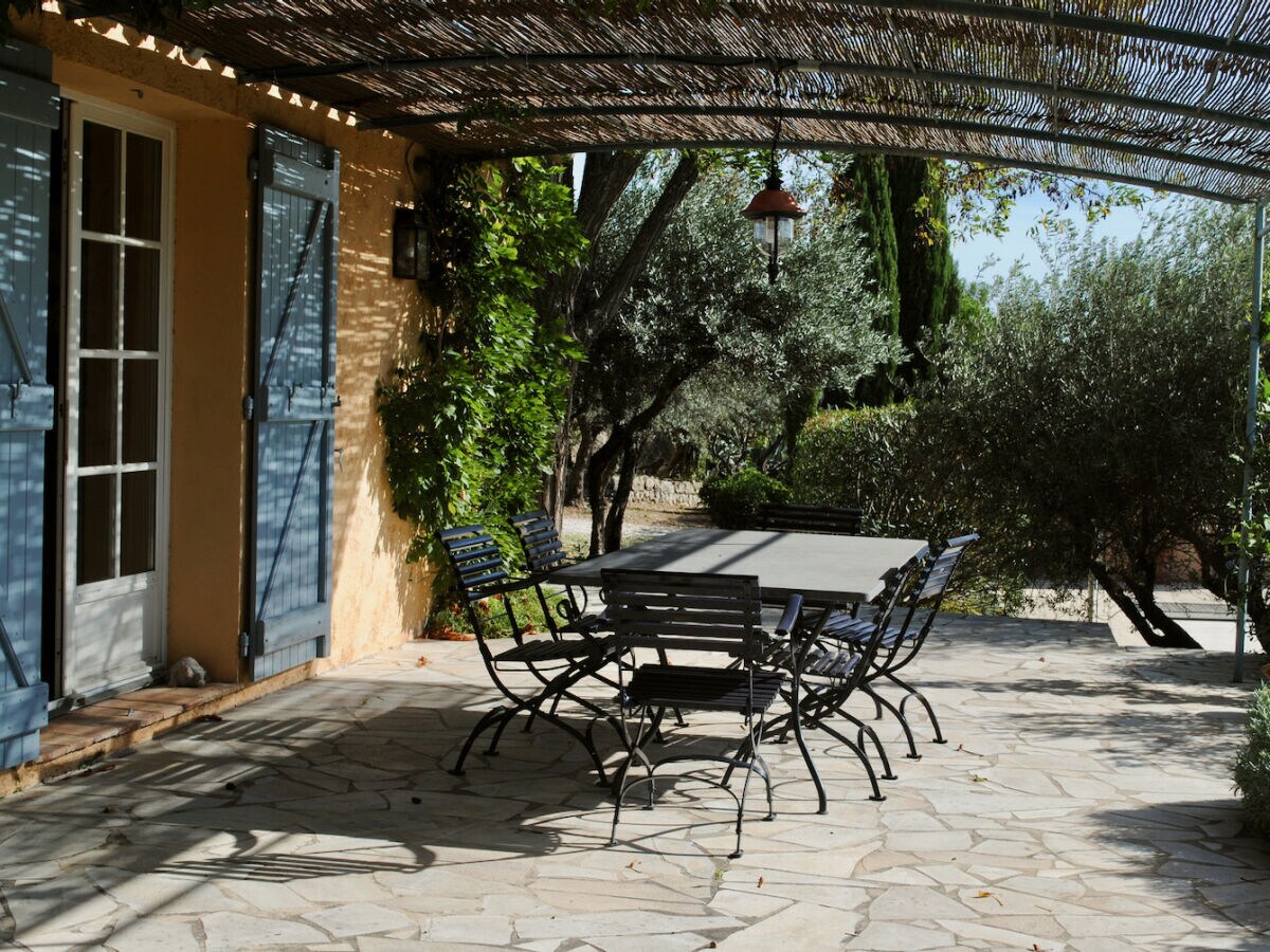Villa ARTS & FLORES