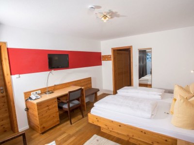 Holiday room Doppelzimmer "1"  mit DU/WC - Features photo 37