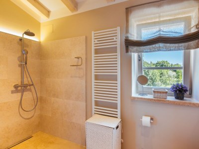 Villa with pool and sea view in Krk - Features photo 20