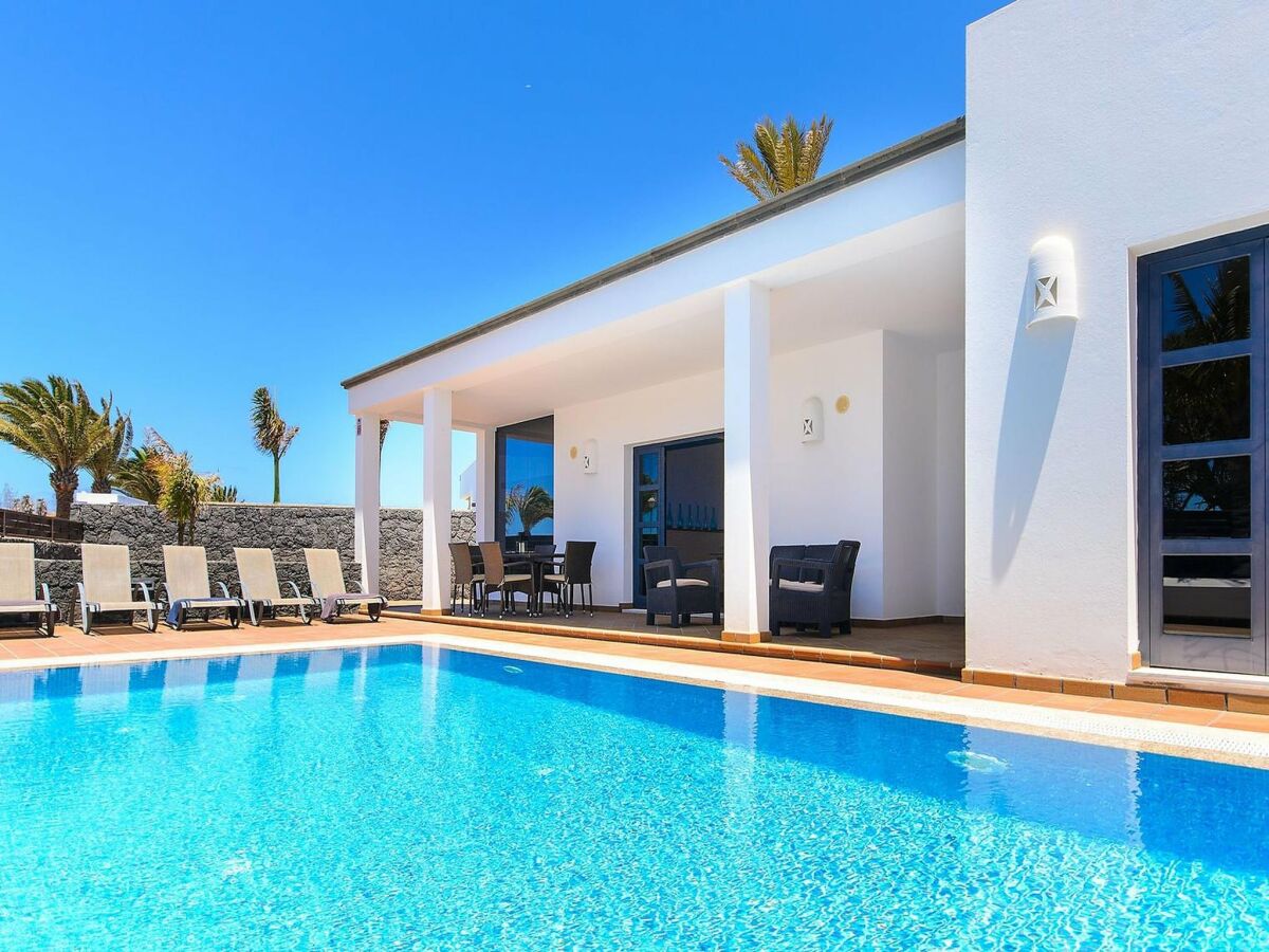 Holiday house Villa bei Marina Rubicon mit Pool - Outdoor photo 2